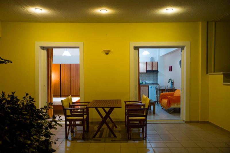 Vakis Apartments Zacharo Rum bild